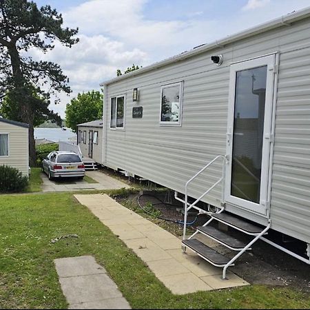 Hotel 46 Pine Ridge Poole Zewnętrze zdjęcie